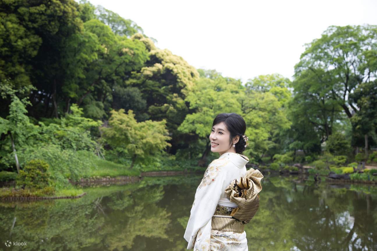 Tokyo: Lawatan Foto Perkahwinan dengan 3 Lokasi & Penggayaan Profesional